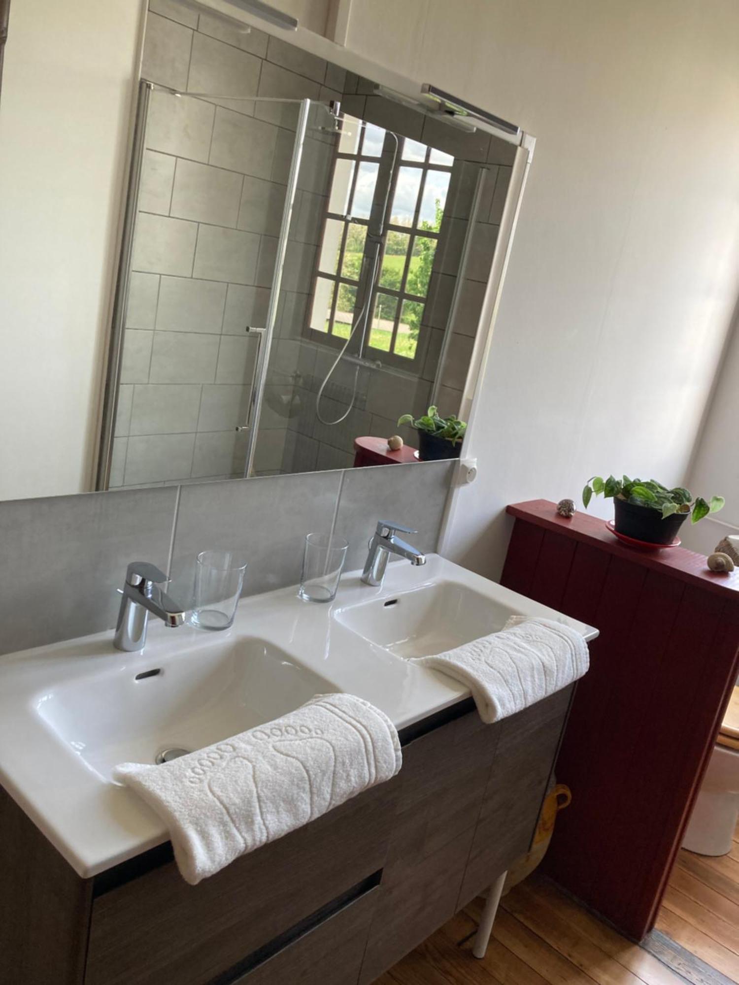 Olhatsia Homestay